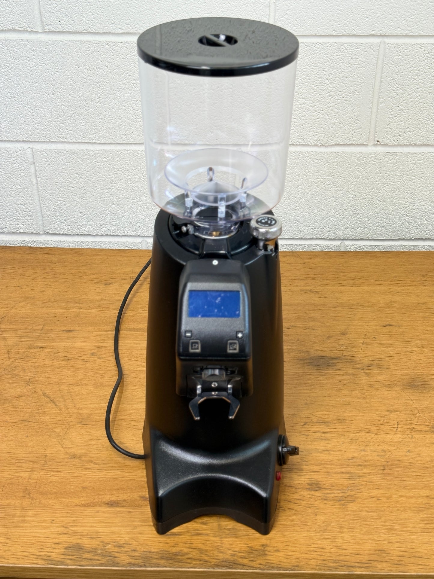 Eureka Olympus 75HS Black